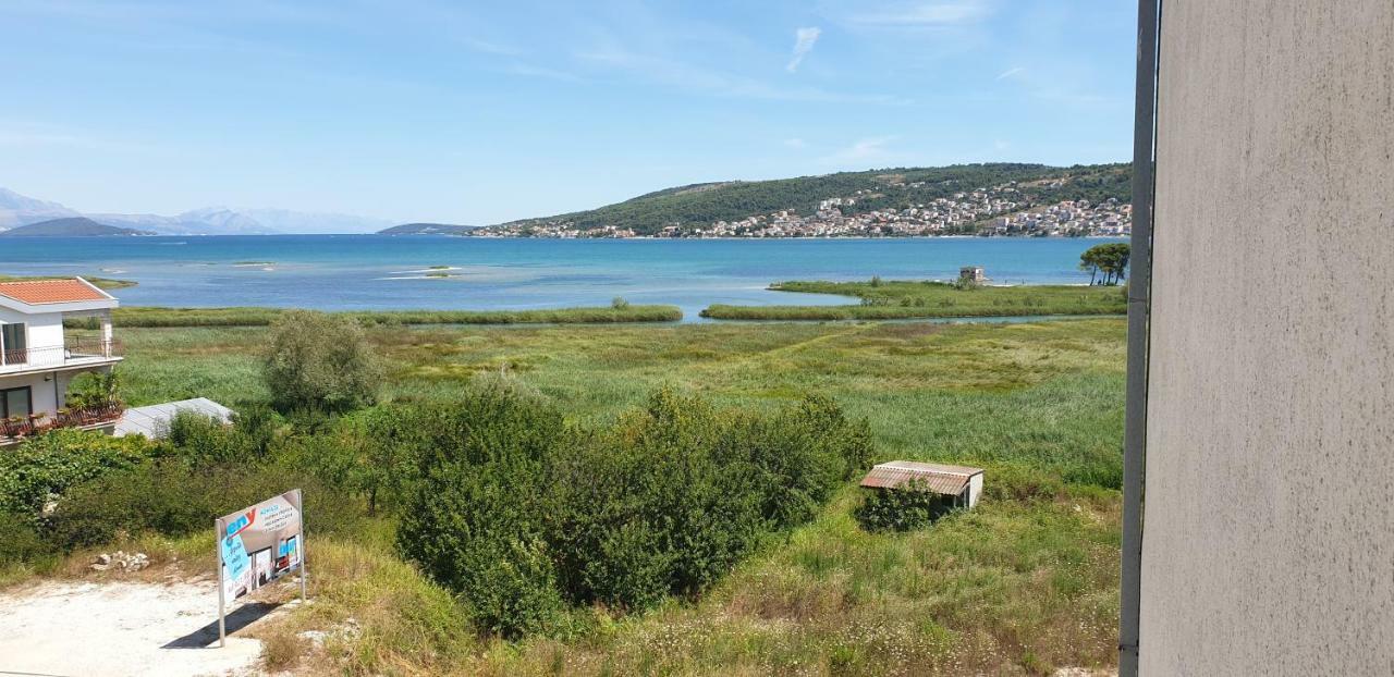 Bridge And Beach Apartments Trogir Exterior photo